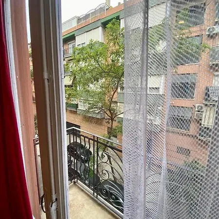 Apartment To Sea