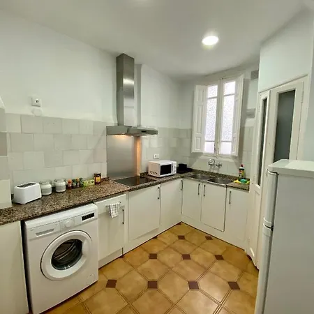 Apartment To Sea *